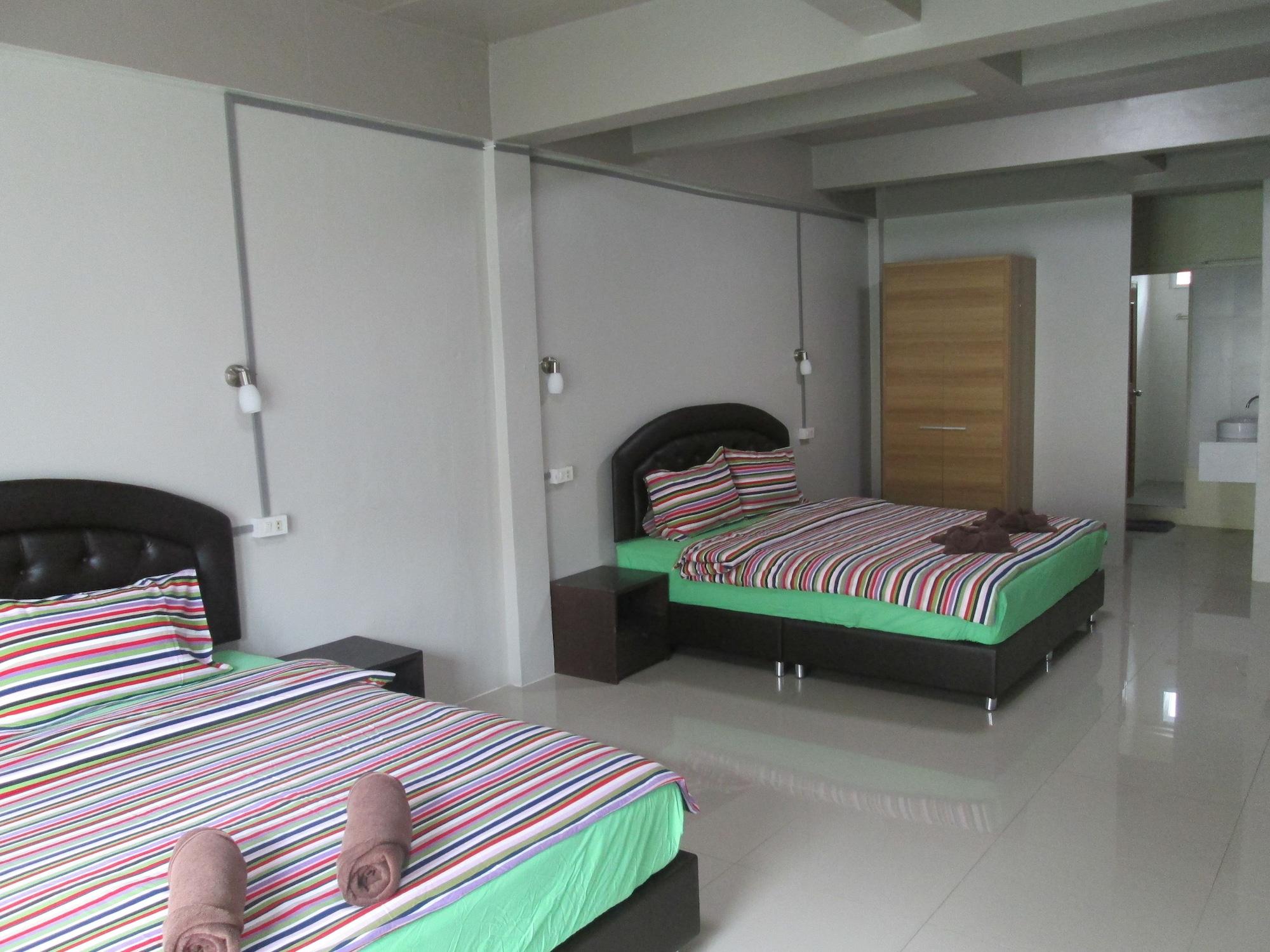 Pineapple Guesthouse Karon Exterior foto
