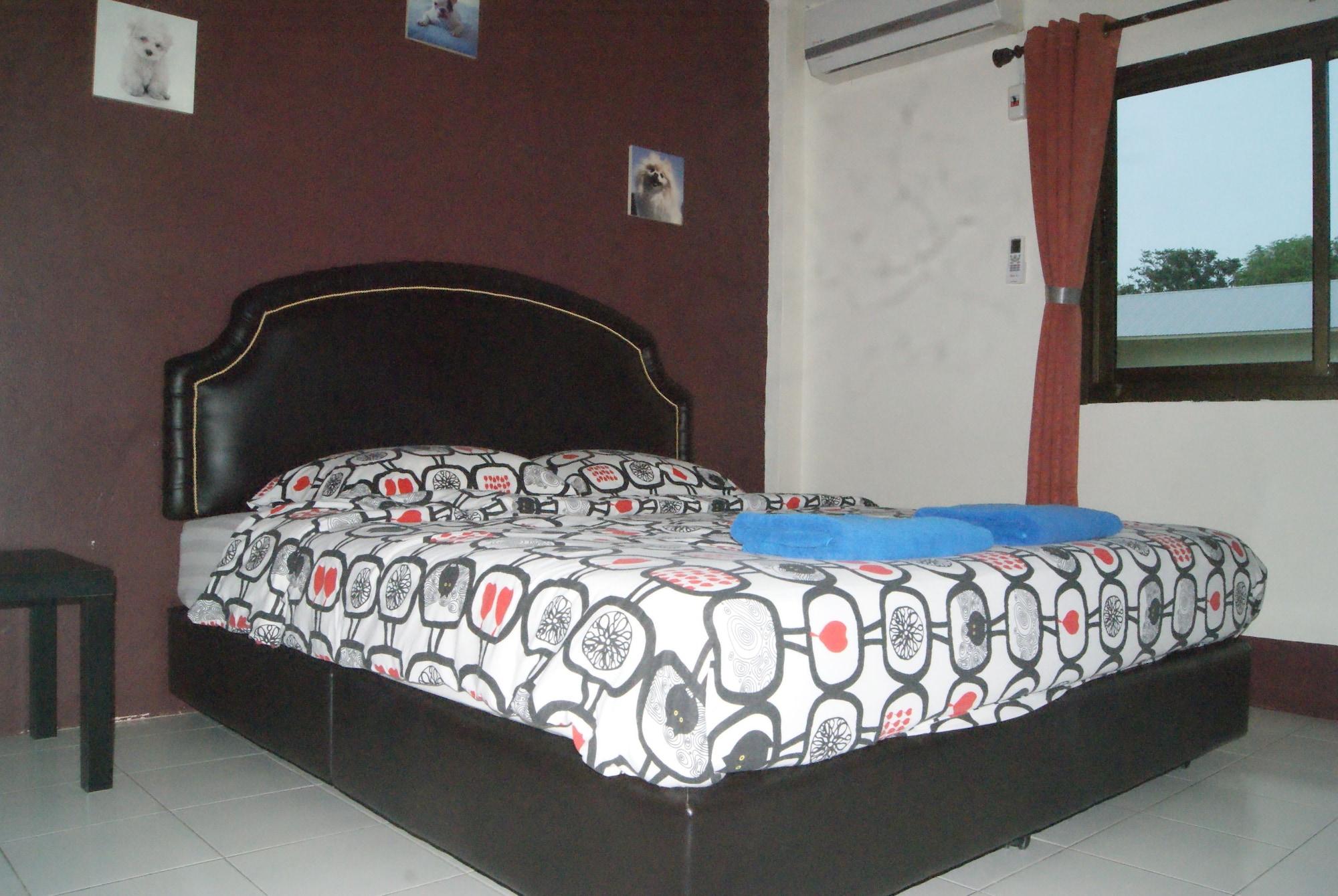 Pineapple Guesthouse Karon Exterior foto