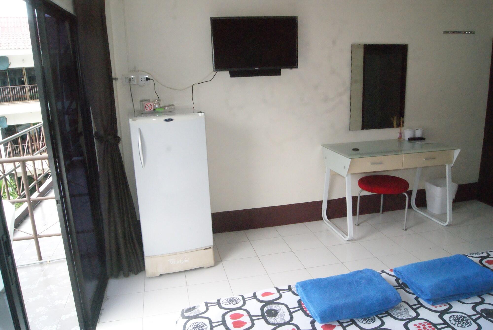 Pineapple Guesthouse Karon Exterior foto