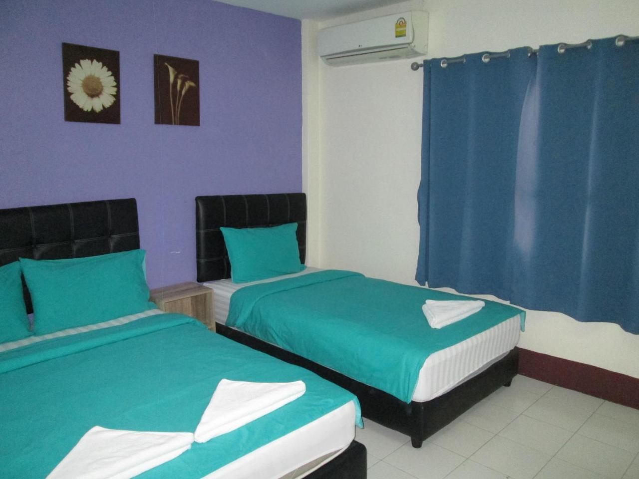Pineapple Guesthouse Karon Exterior foto